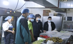 學校后勤嚴格把關，突擊檢查確保食品安全