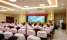 新華“王者榮耀”爭霸賽決賽火熱開啟，學(xué)子們?yōu)闃s耀而戰(zhàn)