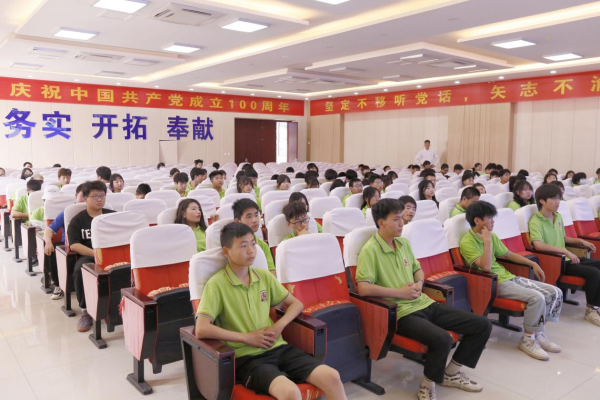 電商直播進(jìn)校園，企業(yè)宣講會(huì)圓滿進(jìn)行