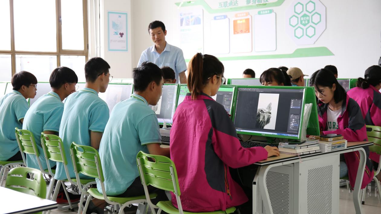 蘭州學互聯網技術哪家學校好？