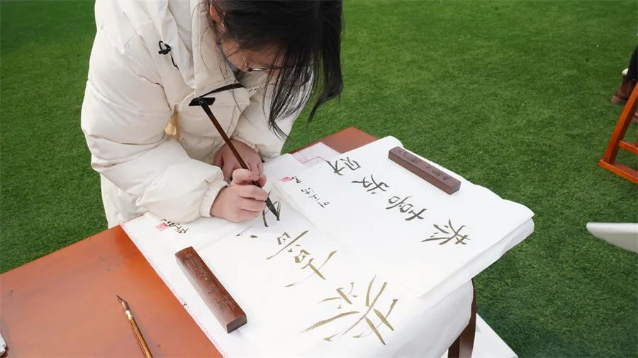 新華電腦教育春季開學(xué)熱 | 非遺進校園，國潮范十足！