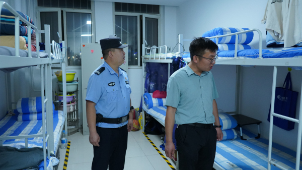 蘭州新華 警校聯(lián)合-校園安全檢查