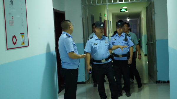 蘭州新華 警校聯(lián)合-校園安全檢查